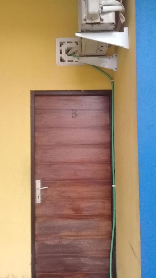 Kost Backpacker Hotel Sidoarjo Kültér fotó
