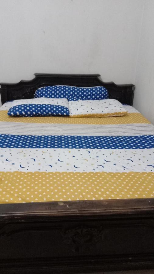 Kost Backpacker Hotel Sidoarjo Kültér fotó