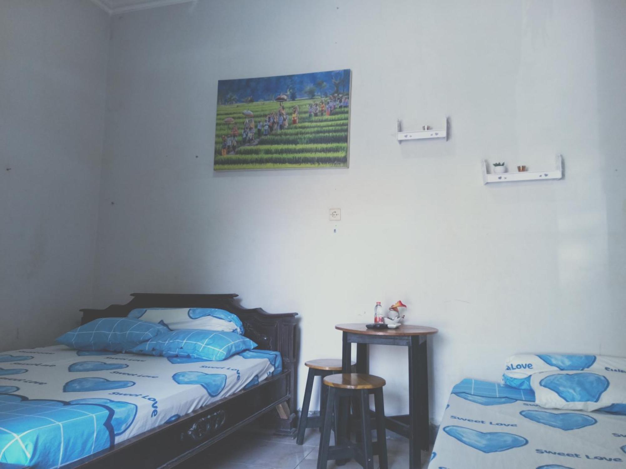 Kost Backpacker Hotel Sidoarjo Kültér fotó