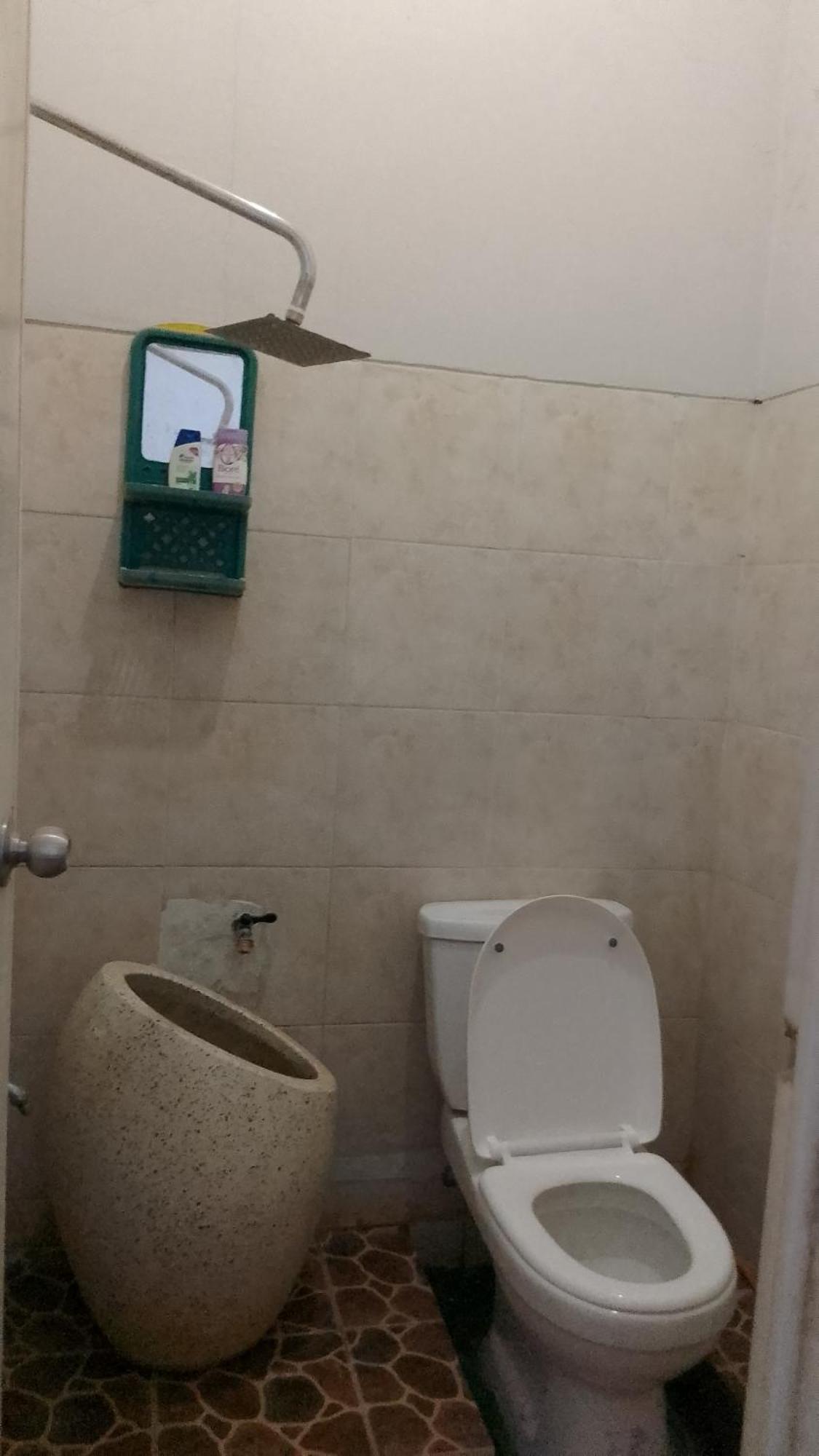 Kost Backpacker Hotel Sidoarjo Kültér fotó
